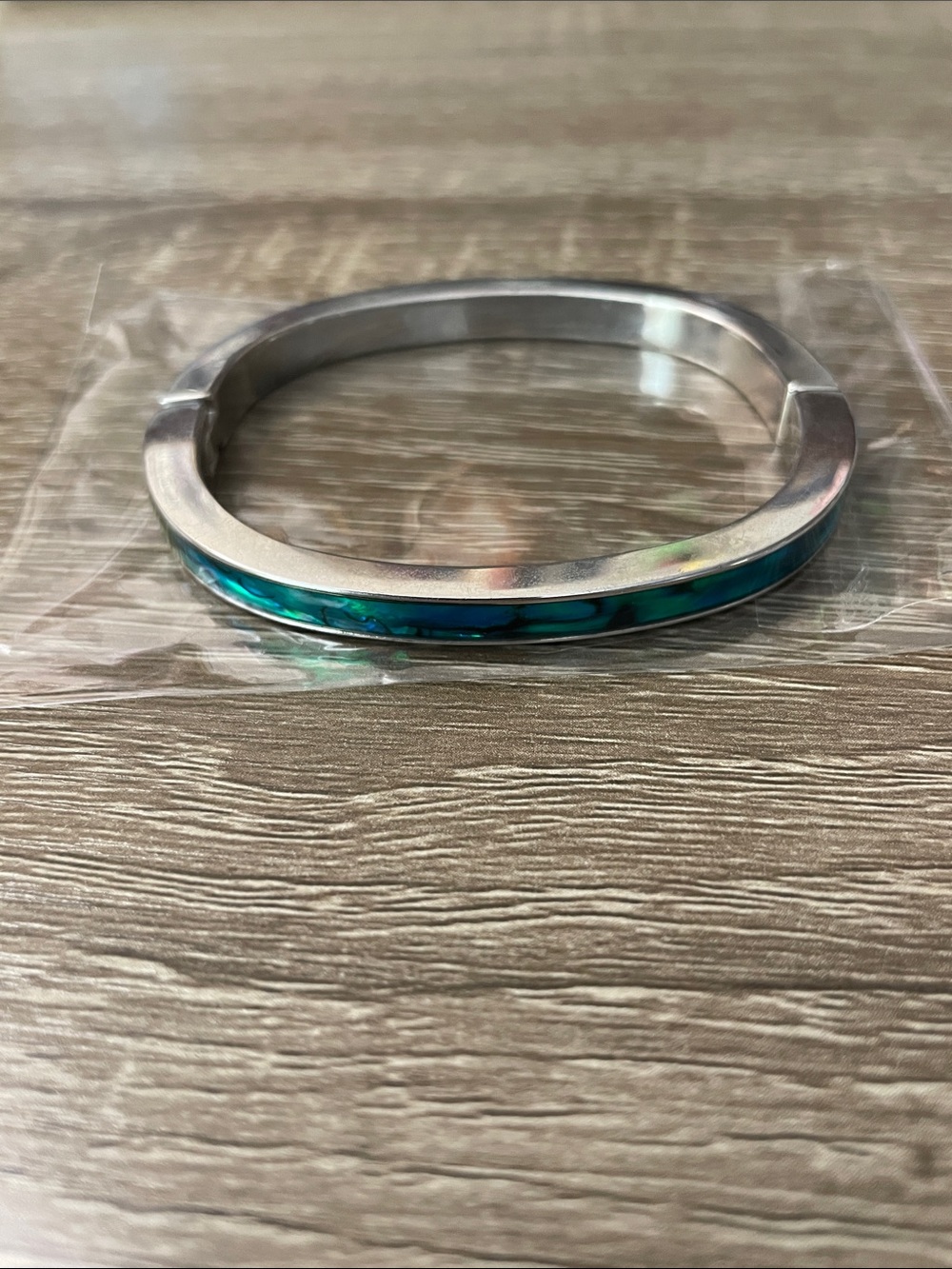 Silver tone Bangle Bracelet with Abalone style Inlay